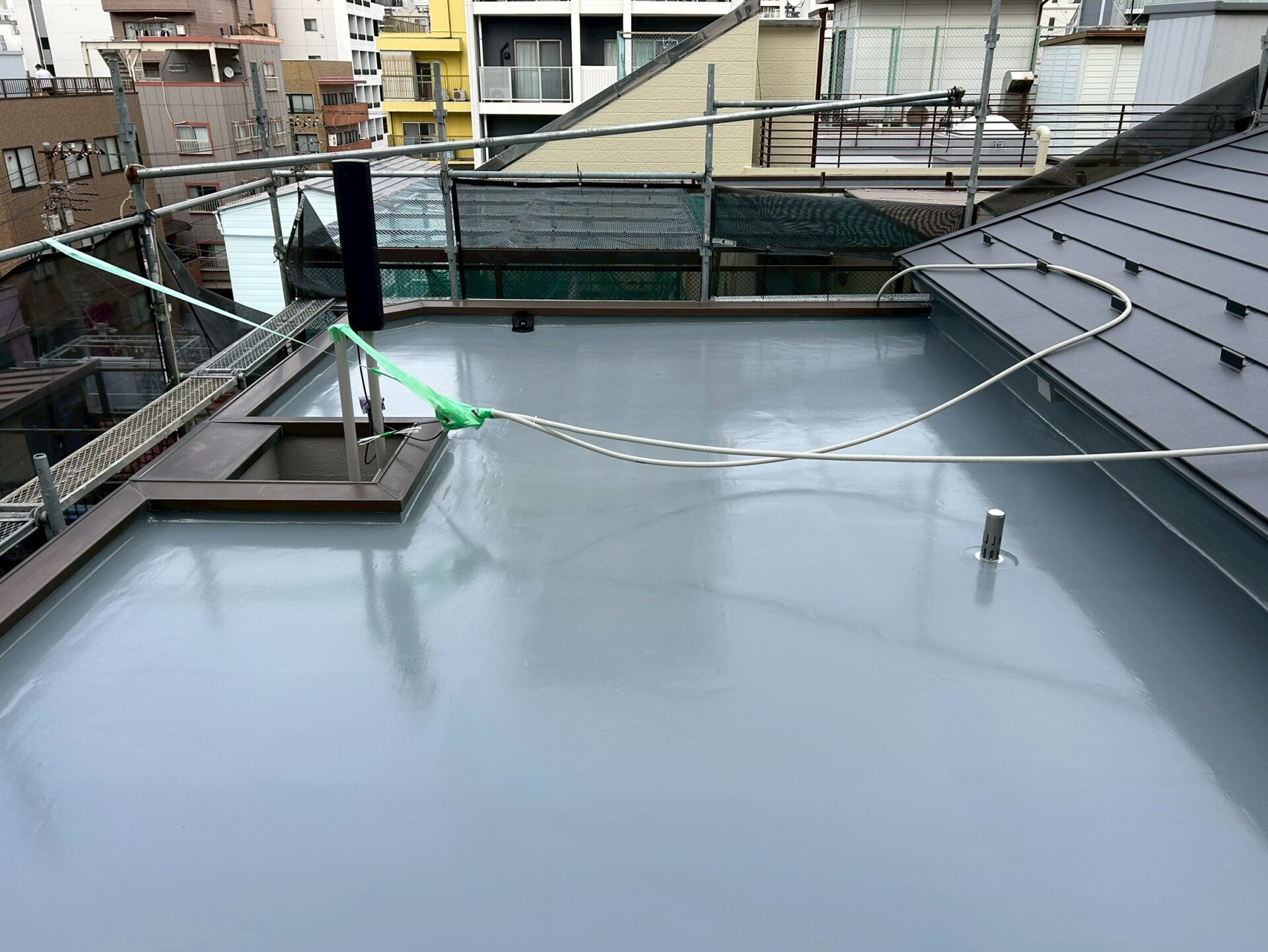 埼玉県川口市　屋根カバー、屋上絶縁防水